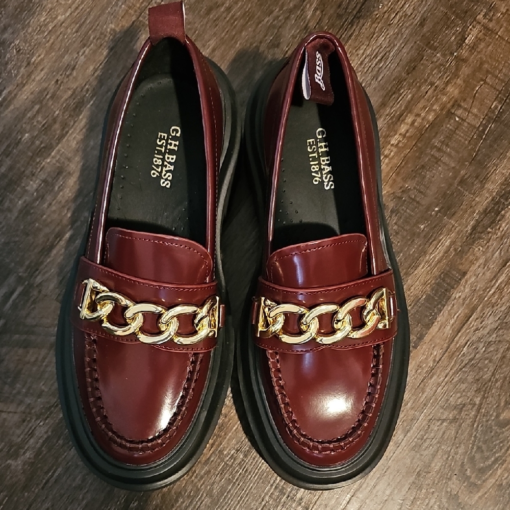 G.H. Bass & Co. Burgundy Platform Loafers with Gold Chain